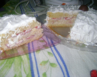 Bolo de morangos com creme de limão