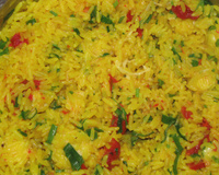 Arroz com açafrão, tomate seco e mussarela