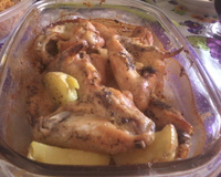 Coxa de frango assada com batatas