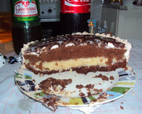 Bolo prestígio à moda Mi