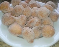 Bolinho de chuva sequinho e delicioso