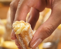 Churros recheado de leite ninho 