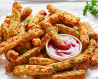 Palitos crocantes feitos no forno: misture abobrinha com mussarela e parmesão e faça um lanche diferente que todo mundo vai amar