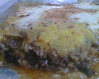 Escondidinho de mandioca e mandioquinha com carne moída