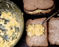 André Luiz, chef de cozinha: "Para preparar ovo de um jeito diferente para comer no café da manhã ou na hora do lanche. Essa receita é ótima, fica como uma pastinha proteica"