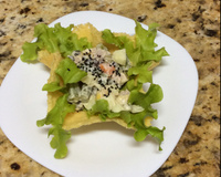 Cestinha de Parmesão com Salada Agridoce