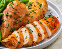 Nunca mais fiz peito de frango seco depois que aprendi esta receita com uma chef famosa: fica macio e muito suculento