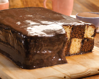 Bolo xadrez com brigadeiro