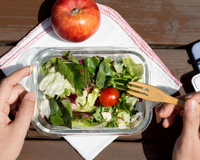 Substâncias que podem causar de câncer de mama são encontradas em embalagens de alimentos, segundo novo estudo