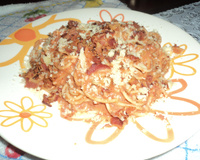 Espaguete ao molho de quitute