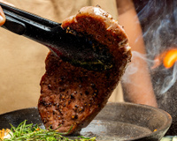 Dica de açougueiro: essas são as melhores carnes para fazer bife e dicas para não errar no preparo