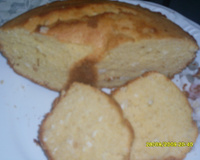 Bolo de fubá com coco