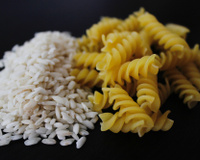 Arroz, tapioca, macarrão: por que alguns alimentos causam picos de açúcar no sangue e como evitar?
