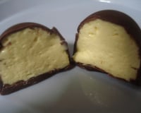 Bombom de mousse de maracujá
