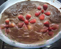 Bombom de morango na travessa