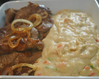 Pirão de leite: receita com poucos ingredientes e preparo rápido