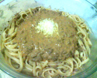 Macarrão com Estrogonofe de carne moída