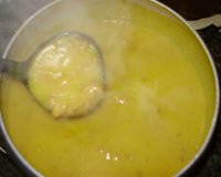 Sopa de abóbora com linguiça