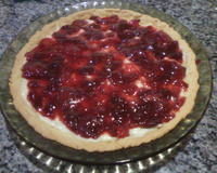 Torta de morango (com cobertura de calda de morango)