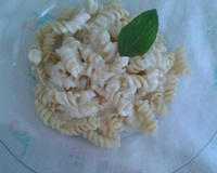 Macarrão ao molho branco