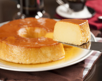 Pudim de caramelo: sobremesa com 4 ingredientes cremosa que derrete na boca