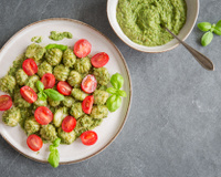 Sempre faço esta receita de nhoque ao pesto quando quero preparar uma refeição gostosa sem ter muito trabalho