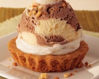 Bolo de merengue com sorvete