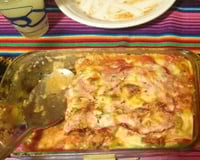 Lasanha com molho branco e bolonhesa