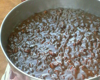 Pé de moleque de brigadeiro