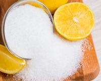 Pouca gente sabe: esse produto natural limpa tudo na casa sem o cheiro forte de vinagre branco e ainda deixa um aroma fresco no ambiente
