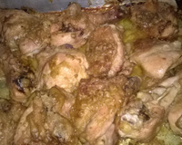 Frango assado com creme de cebola
