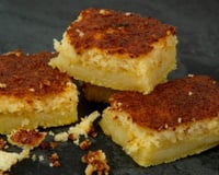 Bolo de fubá cremoso