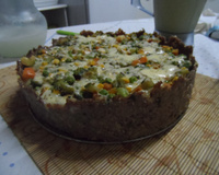 Quiche de carne moída à jardineira