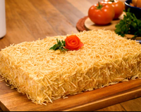 Bolo salgado de pão de forma com frango cremoso é um clássico das festas na minha família desde que era criança