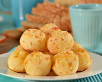 Nunca comi um pão de queijo tão gostoso quanto esse e o polvilho azedo deixa tudo ainda melhor