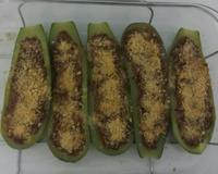 Canoa de abobrinha recheada com carne moída