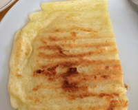 Pão de queijo de sanduicheira