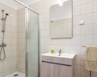 Nem azulejos nem tinta: 5 tendências para transformar o banheiro em 2026