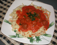 Espaguete com almôndegas