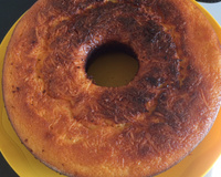 Bolo de fubá com queijo canastra