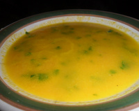 Caldo de cenoura com gengibre