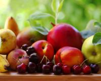 Como reduzir o ácido úrico alto naturalmente: aqui estão 5 frutas que você deve colocar no cardápio!
