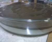 Doce gelado de coco com chocolate