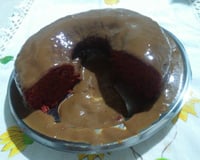 Bolo de beterraba com cobertura de chocolate