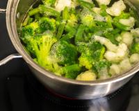 O lado bom do cheiro ruim do brócolis e da couve-flor, segundo a ciência e essa nutricionista