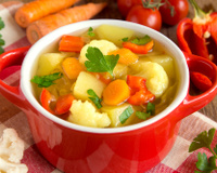 Sopa de legumes com frango: receita simples e saudável