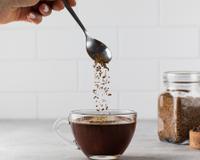 Alerta para quem consome café instantâneo: novo estudo revela possível relação com doença preocupante