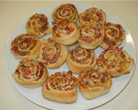 Caracóis de presunto e queijo