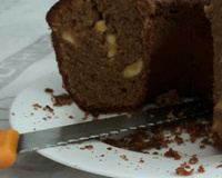 Bolo de maçã com nozes