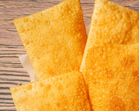 Dá para fazer massa de pastel de feira com apenas 3 ingredientes que você já tem em casa, é muito simples!